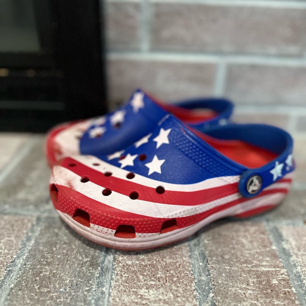 Crocs - Picture 2 of 2